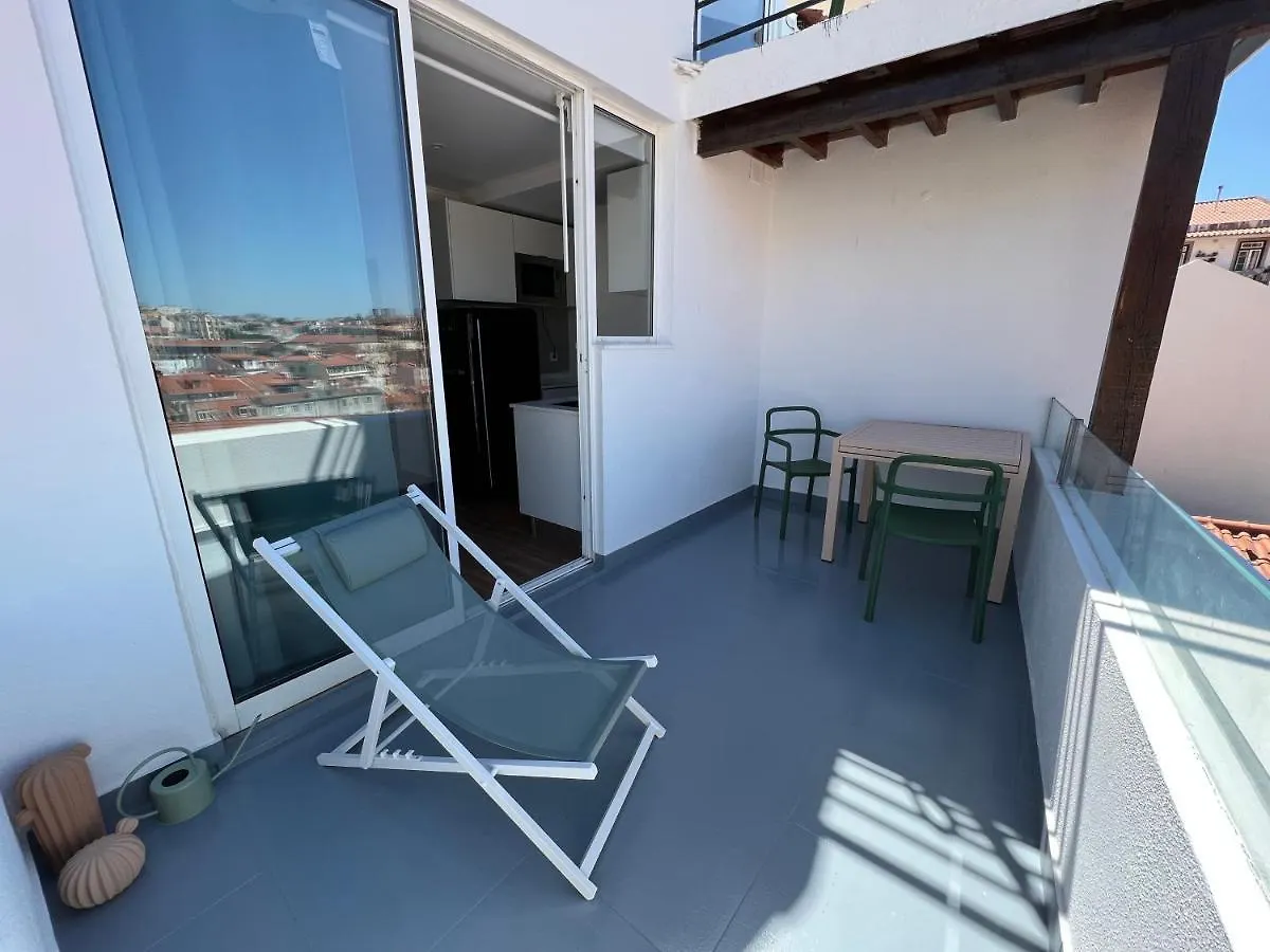 Castello Prime Suites Lisboa Aparthotel